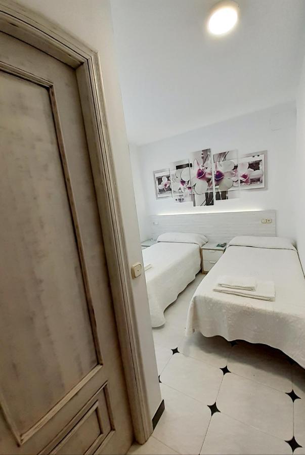 Hostal Kokkola Fuengirola Εξωτερικό φωτογραφία