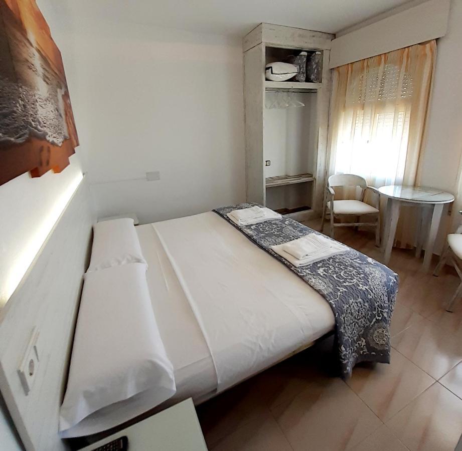 Hostal Kokkola Fuengirola Εξωτερικό φωτογραφία